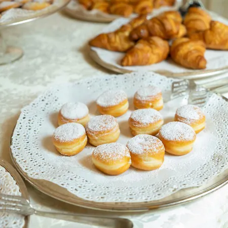 里米尼米尔顿酒店 酒店