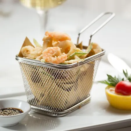 Milton Ξενοδοχείο